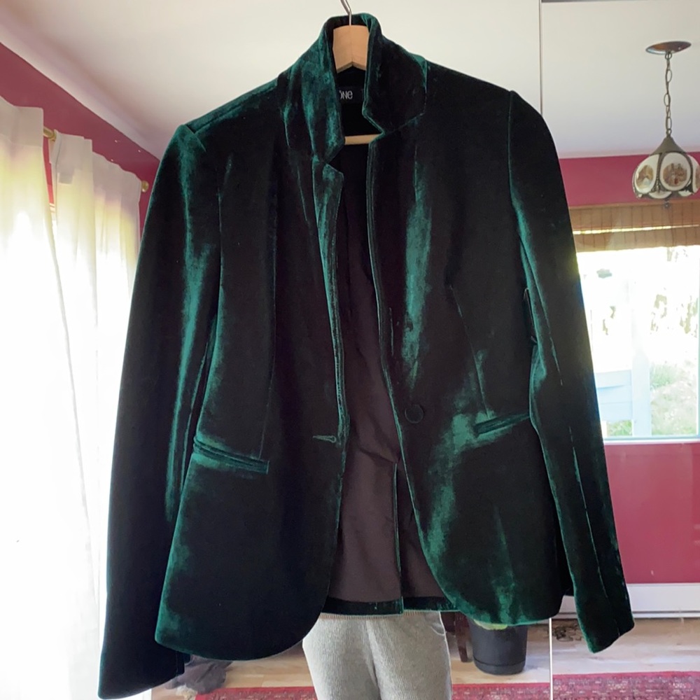 Green velvet blazer